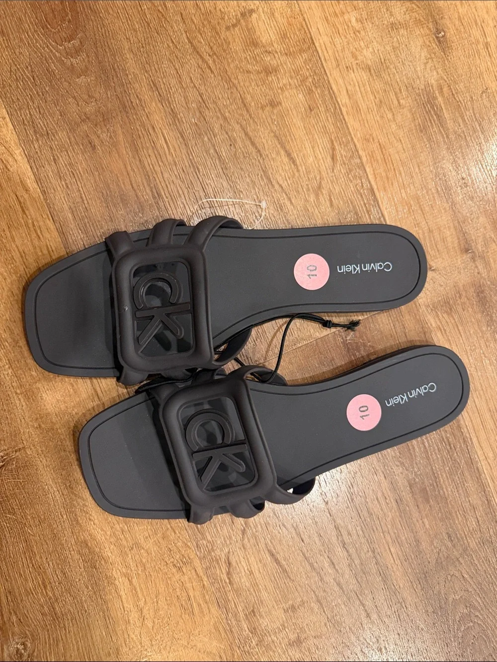 size 10M calvin Klein women’s Matte Black CK Logo Slide Sandals